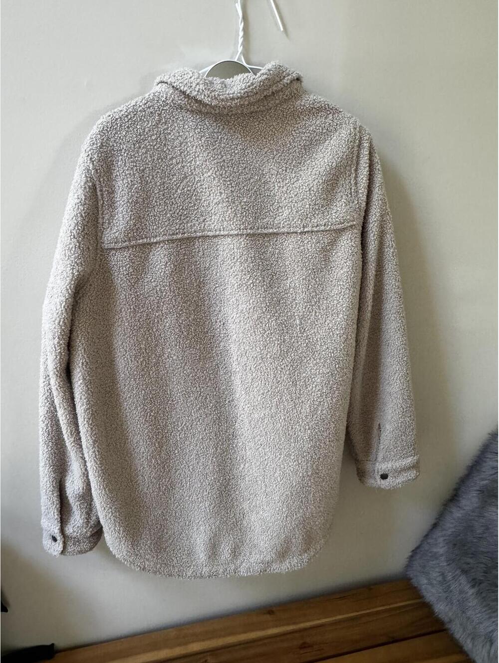Vuori Women's Sycamore Sherpa Shirt Jacket / Shacket - Size L - Picture 6 of 9